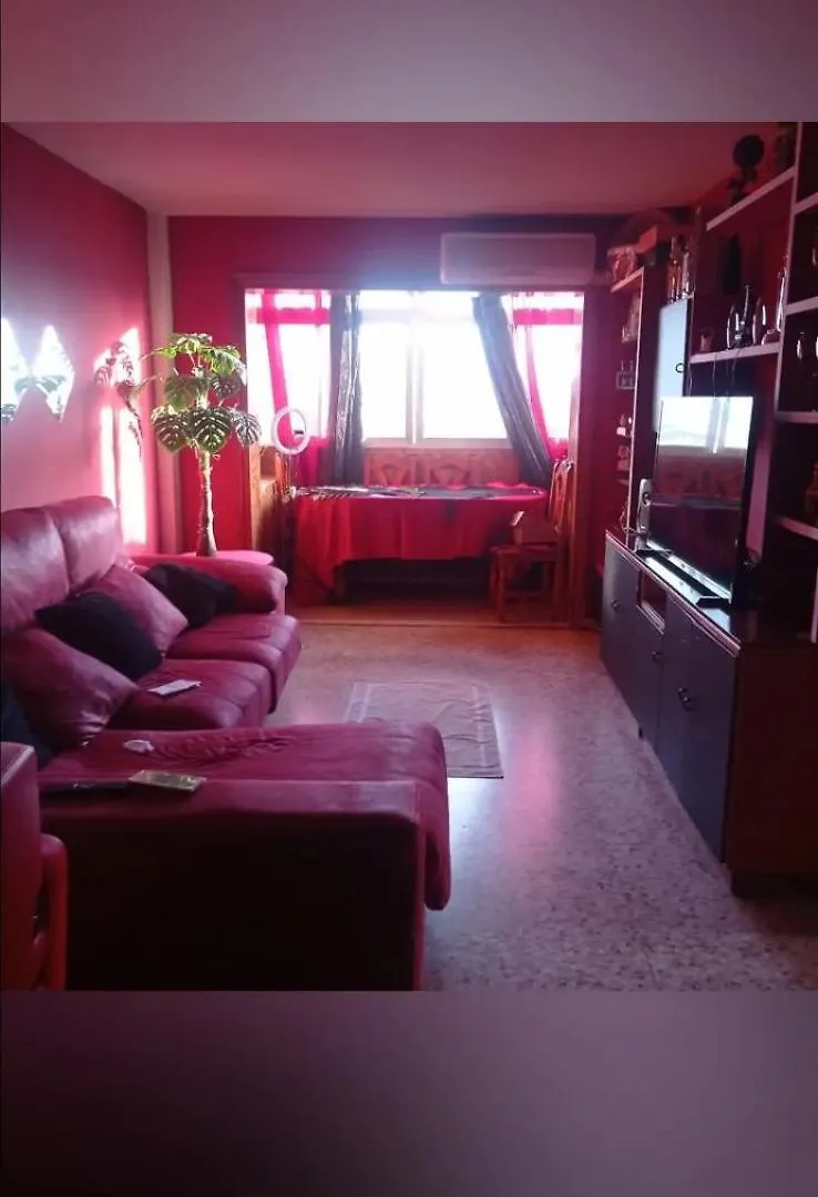 Estupenda Habitacion Cama Grande, Recinto Ferial Málaga 0*,  İspanya